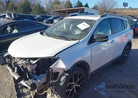 2017 Toyota Rav4 Se z USA, uszkodzony, nr VIN JTMNFREV3HJ141082